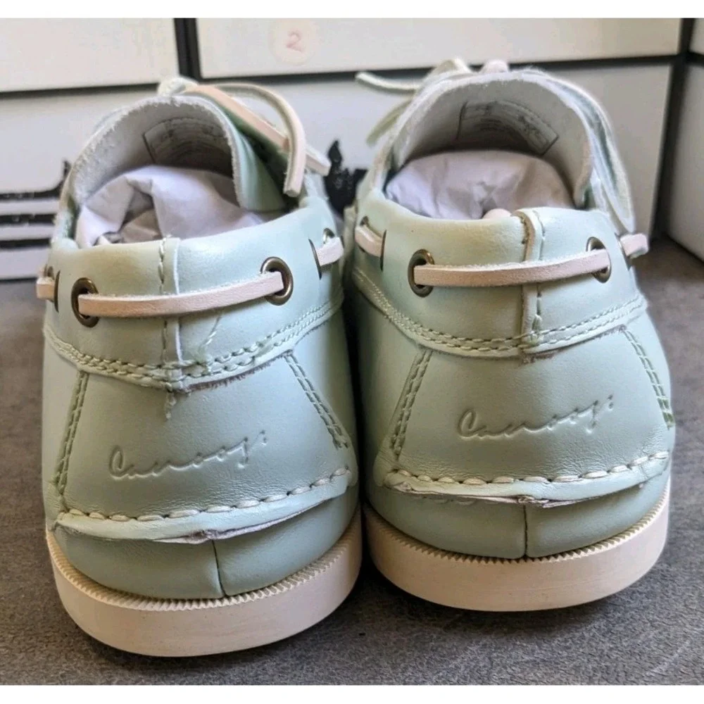 READ Canoos Golf Shoes Womens 11 Seafoam Green & White Leather Boat Shoe Loafer